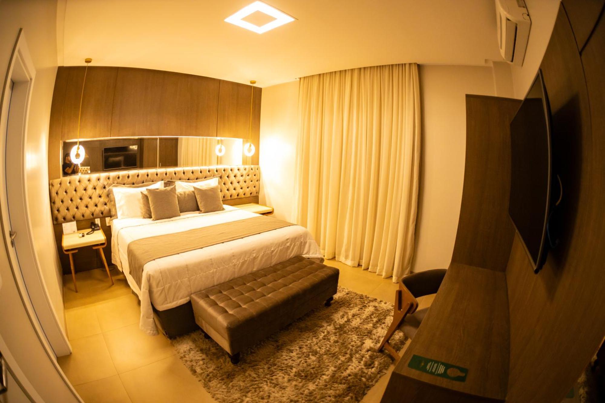 Brii Hotel Araguaina Exterior photo